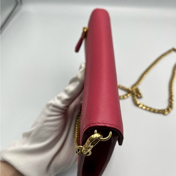 Prada Wallet on Chain - Picture 4 of 14
